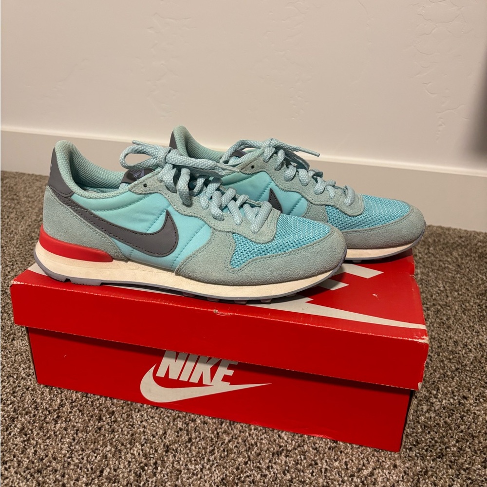 Nike Internationalist shoes - light blue